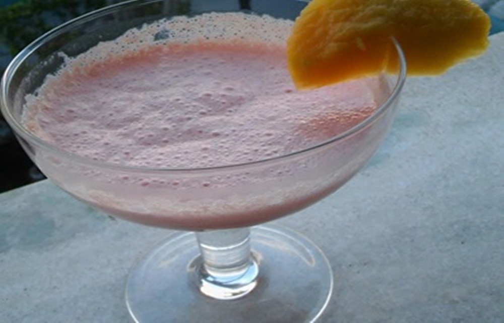 Ir para  <ul>
	<li>1 lata de leite condensado;</li>
	<li>2 caixas de creme de leite;</li>
	<li>3 pacotes de suco j&aacute; ado&ccedil;ado (prefer&ecirc;ncia tang): morango, lim&atilde;o e...